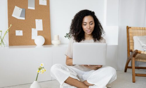 A therapist or social worker who is looking for three reasons why they should join an 8 week course for therapists in private practice