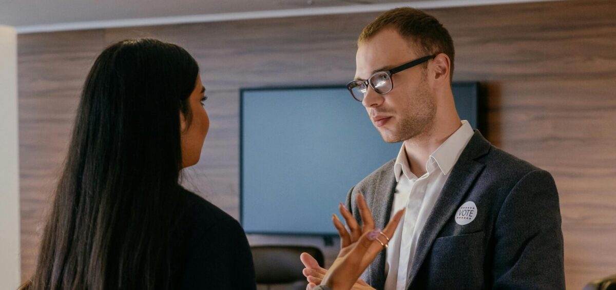 A therapist looking to understand what restorative justice is and how to use it to support their trauma work with clients