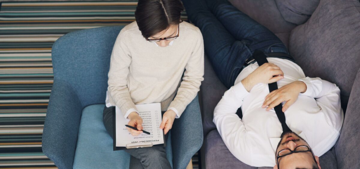 A therapist looking to niche their skills through the Booked & Balanced in Private Practice course