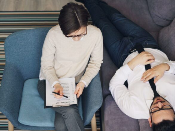 A therapist looking to niche their skills through the Booked & Balanced in Private Practice course